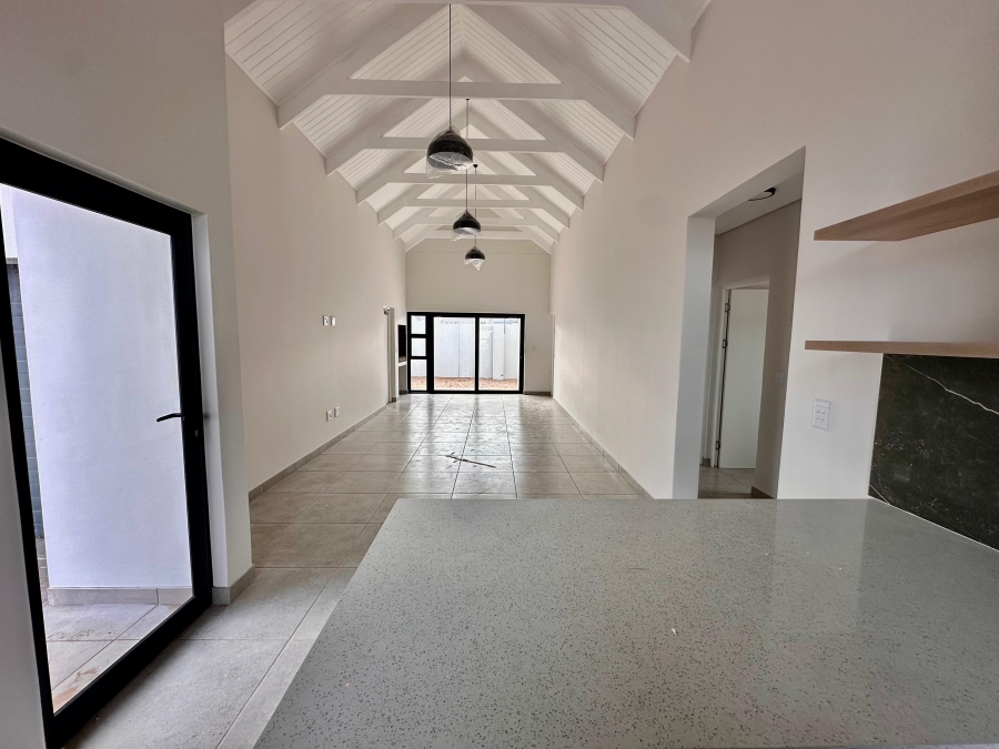 To Let 3 Bedroom Property for Rent in Laguna Sands Western Cape